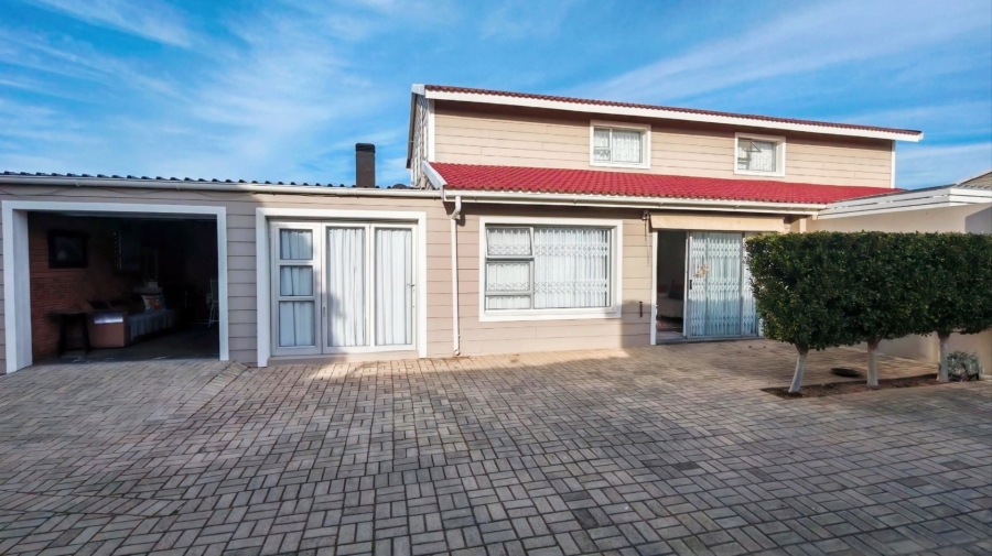 2 Bedroom Property for Sale in Hartenbos Central Western Cape